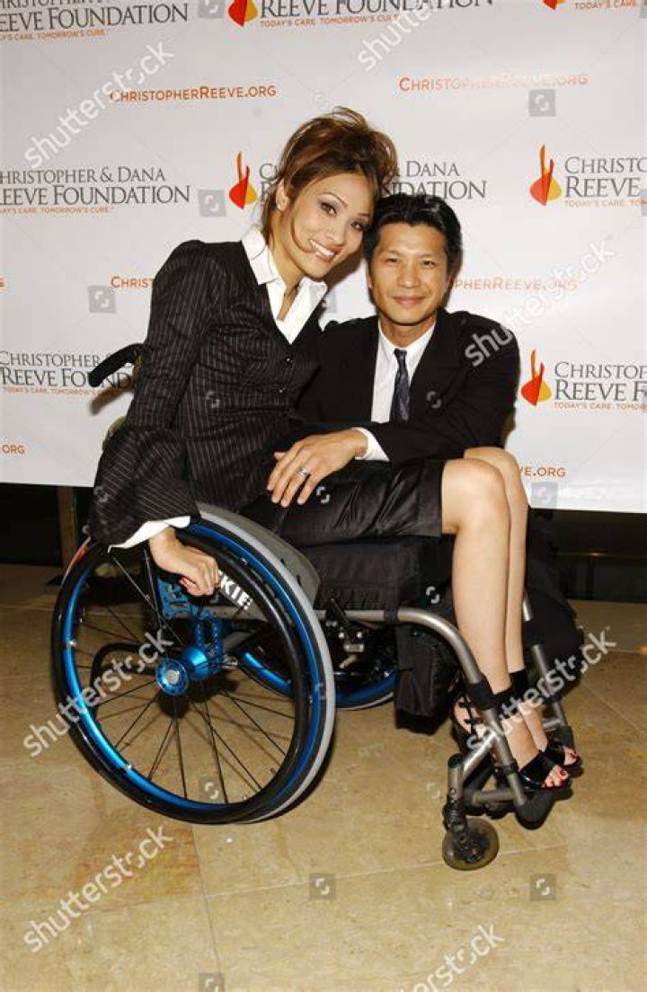 Angela Rockwood Life as a Quadriplegic If You Can't Stand Up, Stand