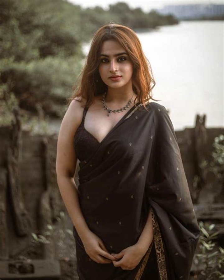 Ayesha Khan Latest Photos