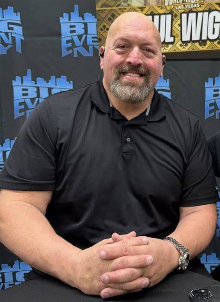 Big Show Family/Marriage Big Show's Wife and Daughters in Real Life