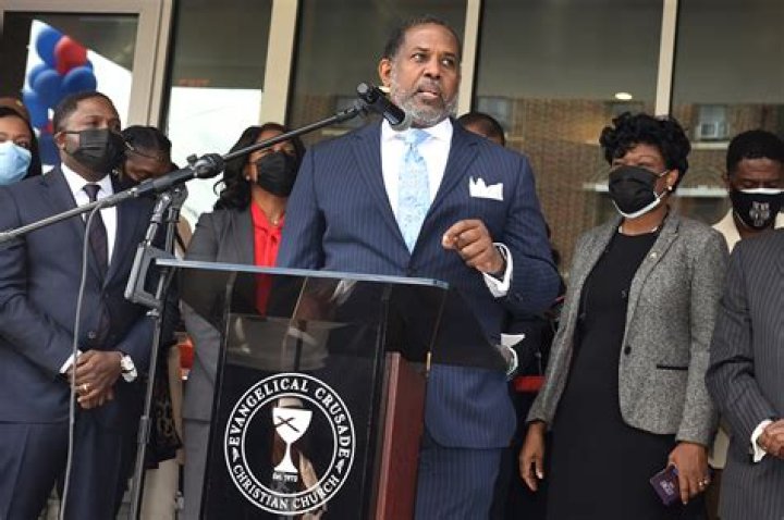 Brooklyn Sen. Kevin Parker is running for NYC comptroller