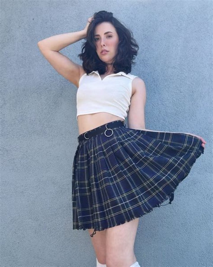 Casey Calvert Bio, Wiki, Age, Height, Figure, Net Worth