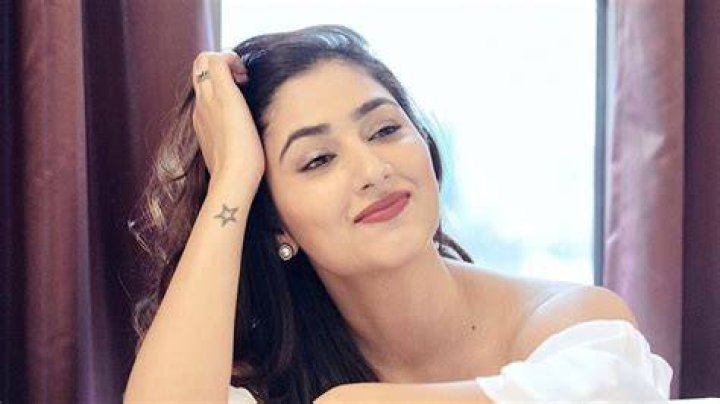 Disha Parmar takes a dig at Rubina through her Tweet!! Telly Updates