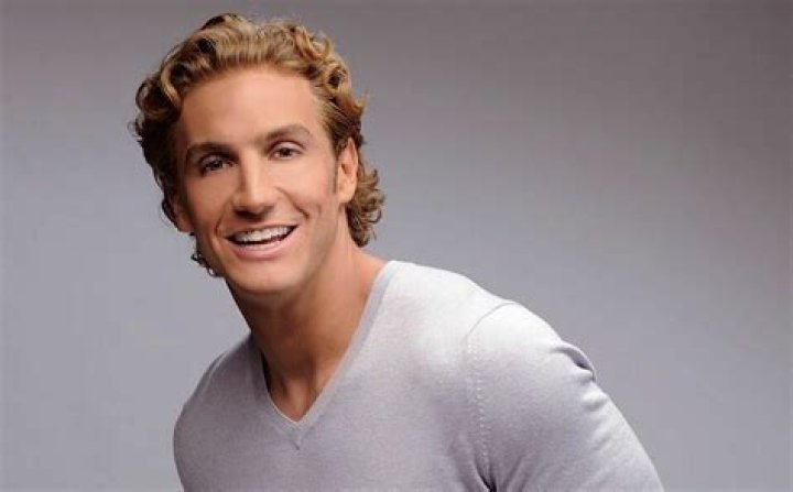 Eugenio Siller Mexican actor Blonde guys, Famous faces, Hot blondies