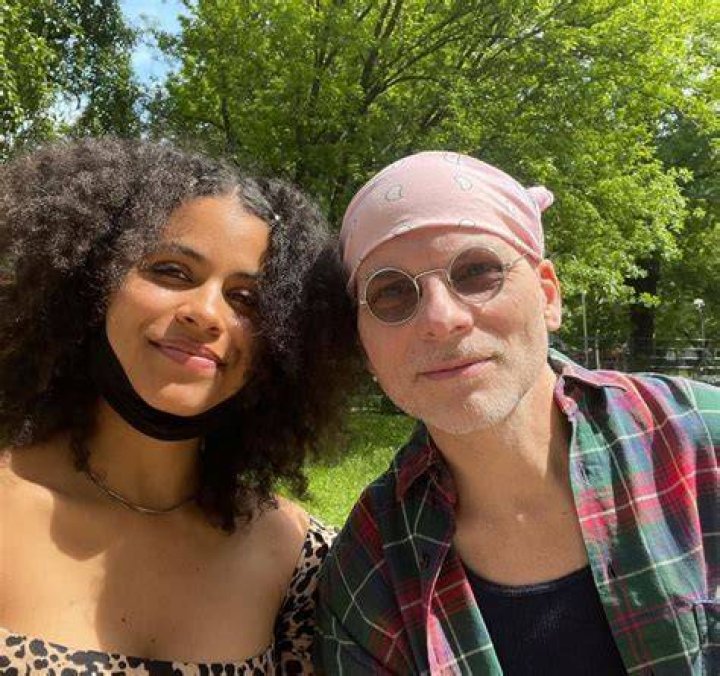 Father Zazie Beetz Parents