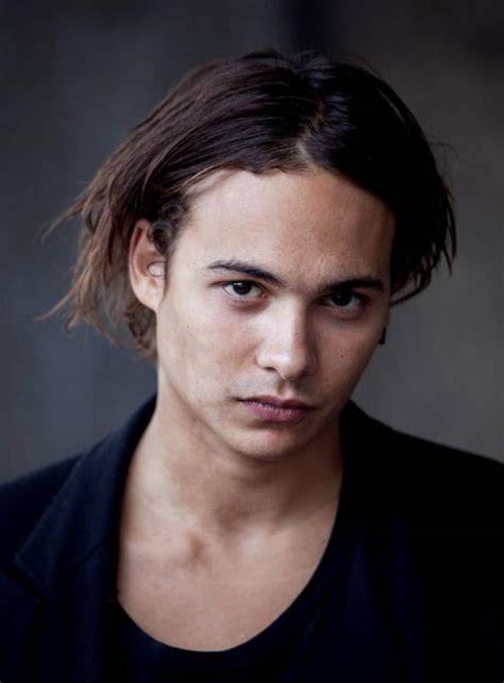 Frank Dillane Movies, Bio and Lists on MUBI