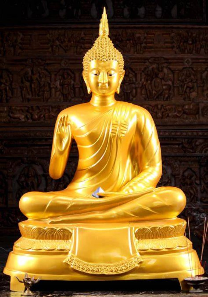 Gold Gautama Buddha Statue &middot; Free Stock Photo
