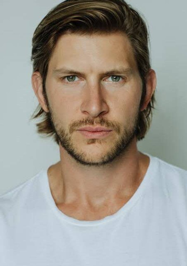 Greyston Holt Net Worth Celebrity Sizes