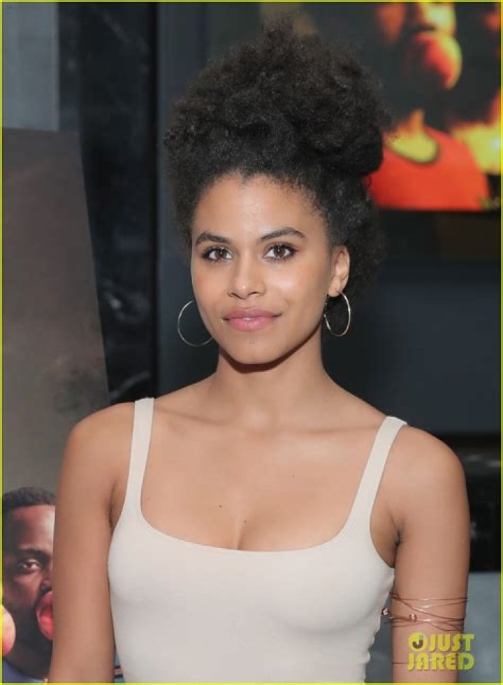 I just met Zazie Beetz while working at a random restaurant in