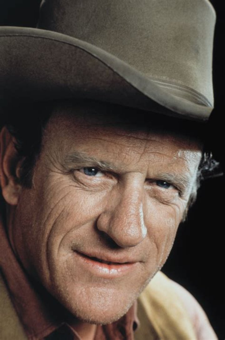 James Arness, R.I.P. Cause of Death, Date of Death, Age and Birthday