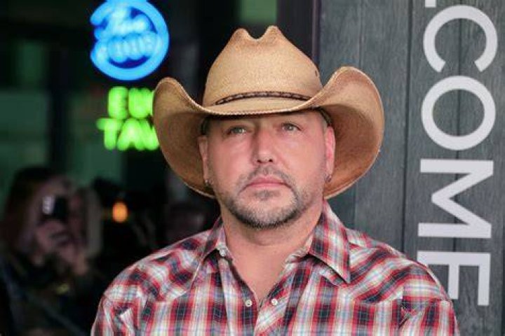 Jason Aldean Wiki 2021 Net Worth, Height, Weight, Relationship & Full