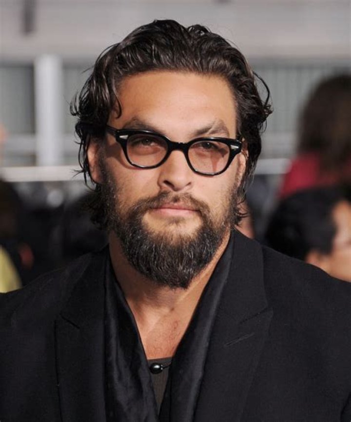 Jason Momoa Hair with Short Haircut or Long Hair? Pictures Inside