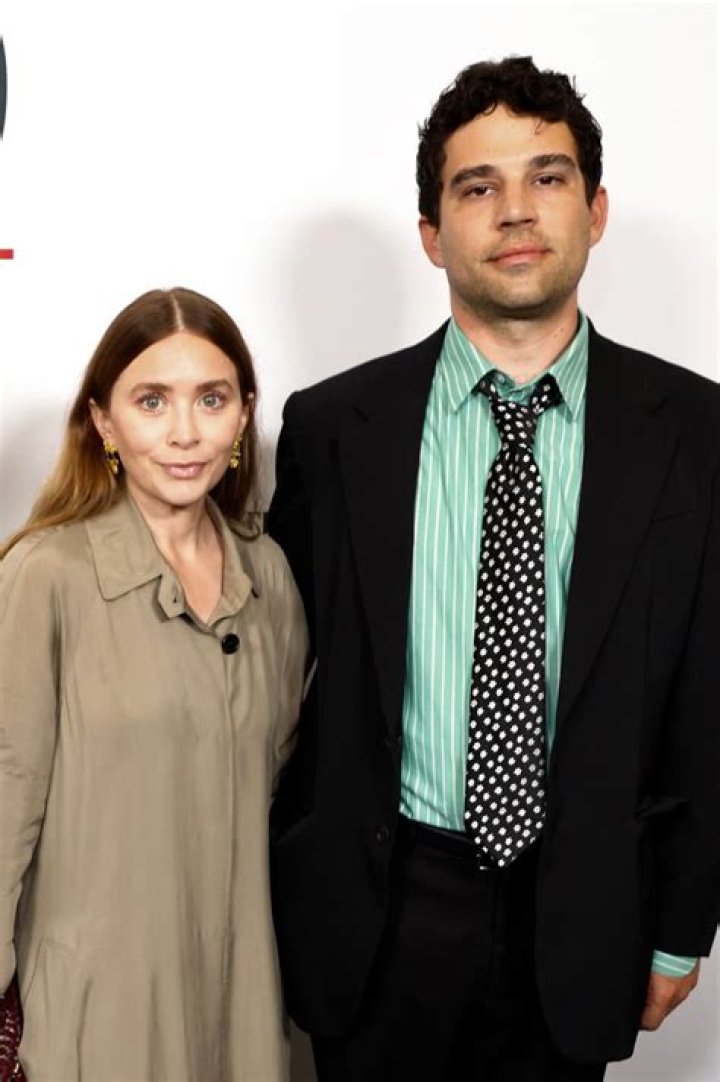 Louis Eisner (Ashley Olsen husband) Age, Wiki, Height, Wife, Girlfriend