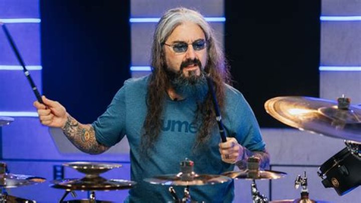 MIKE PORTNOY "I Know I'm Not The Best Drummer" Beatit.tv