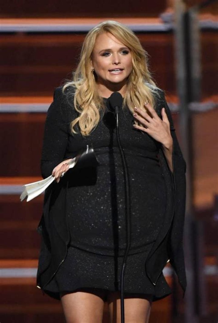 Miranda Lambert Pregnant Does Her Tour Break Spell Pregnancy With
