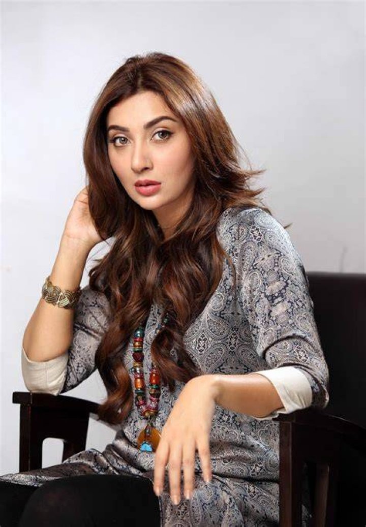 Pakistani Actress & Model Ayesha Khan Biography and Pictures