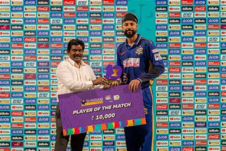 Saravanan's The Legend movie second single Vaadivaasal released