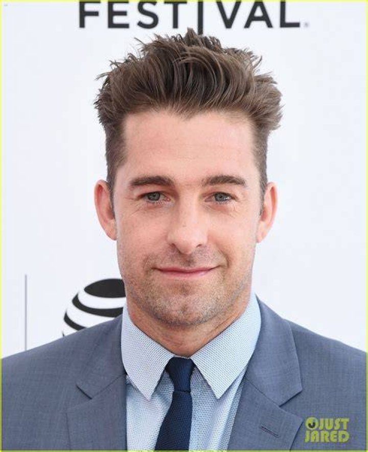 Scott Speedman first child with girlfriend Lindsay Rae Hofmann